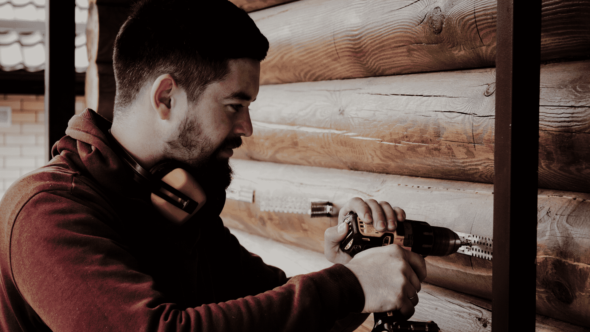 Artisan Rosalis au travail sur un chantier